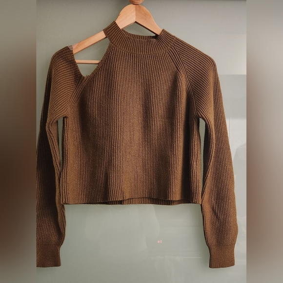 Oak and Fort cut out shoulder sweater - Picture 1 of 2